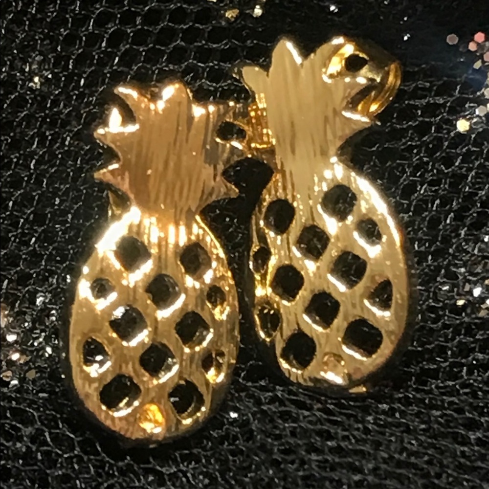 Shiny Textured Pineapple Studs Yellow Gold Plated